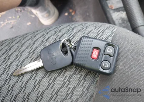 2003 Ford Escape Xlt from USA, damaged, VIN 1FMYU93193KC76018